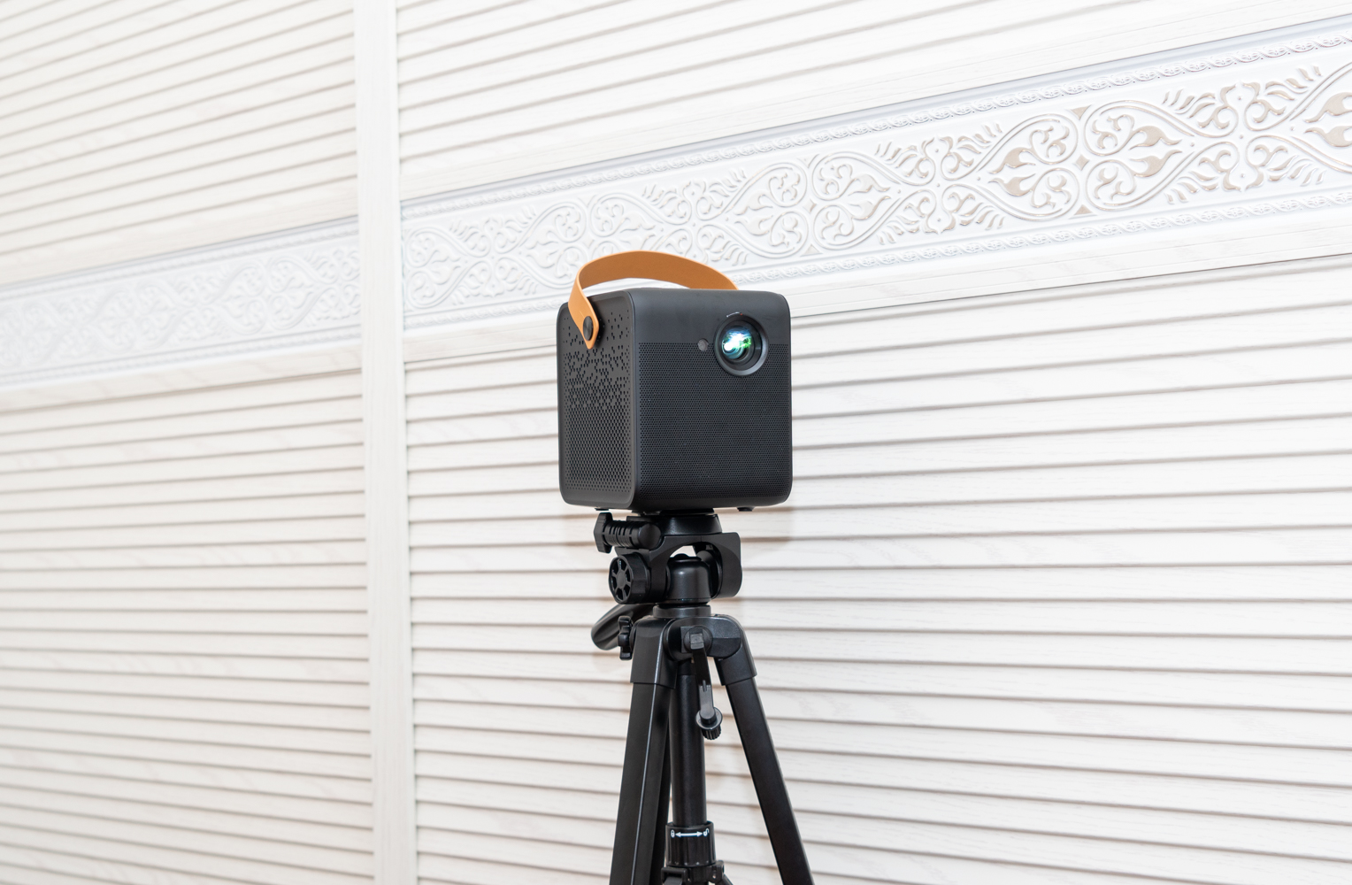 峰米投影仪smart升级版对比普通版,峰米smart投影仪对比小米2