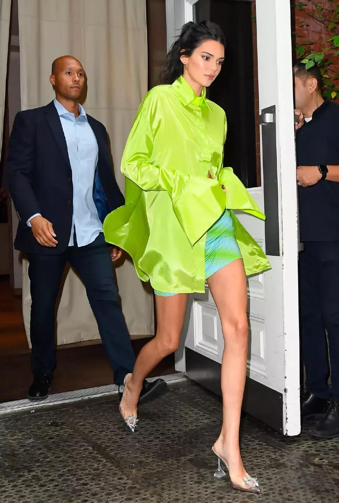 欧阳娜娜黄褐发色,2022年最流行显白的颜色