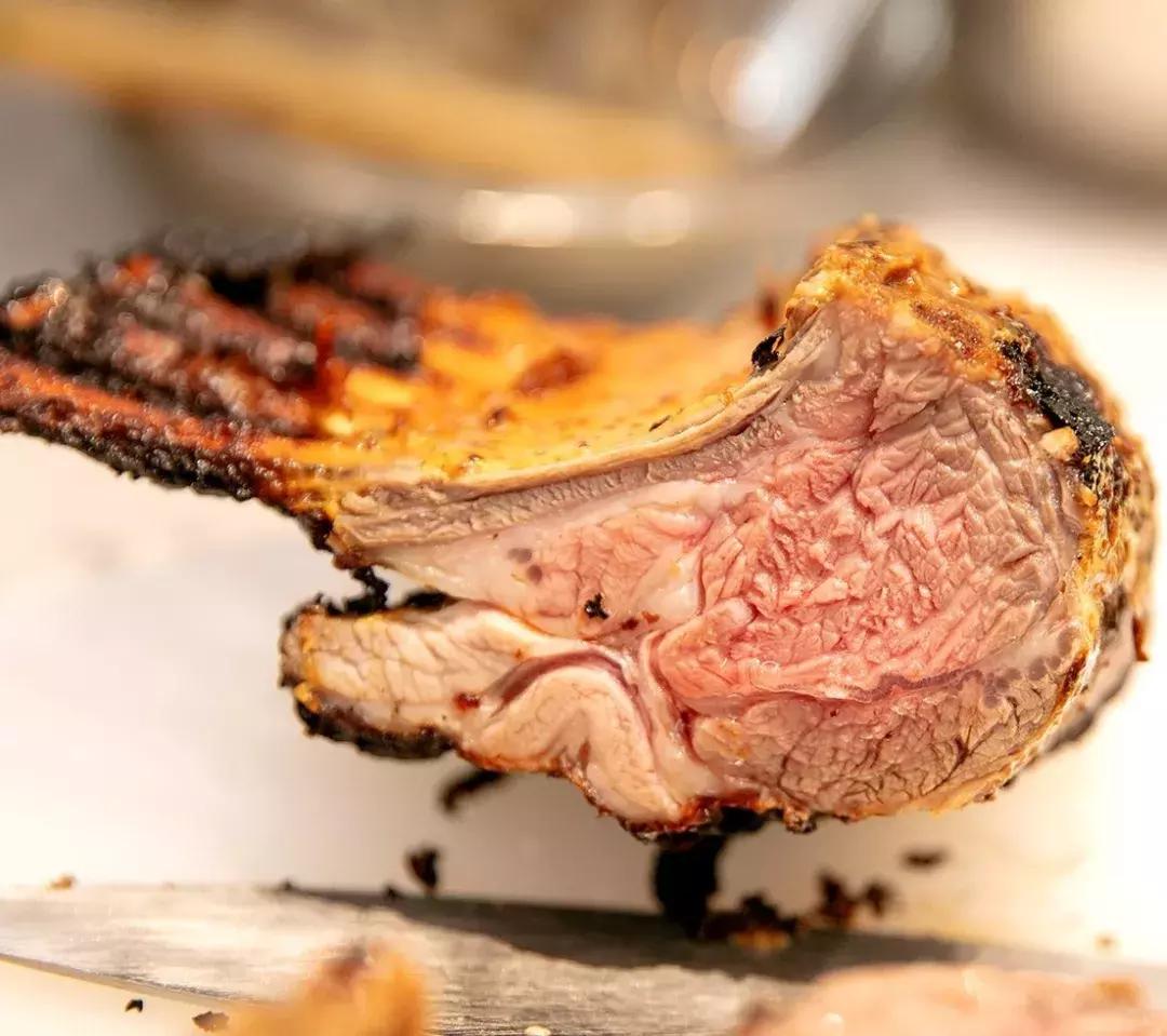 源和1916里的这家网红店，是花店也是甜点店还是图书馆