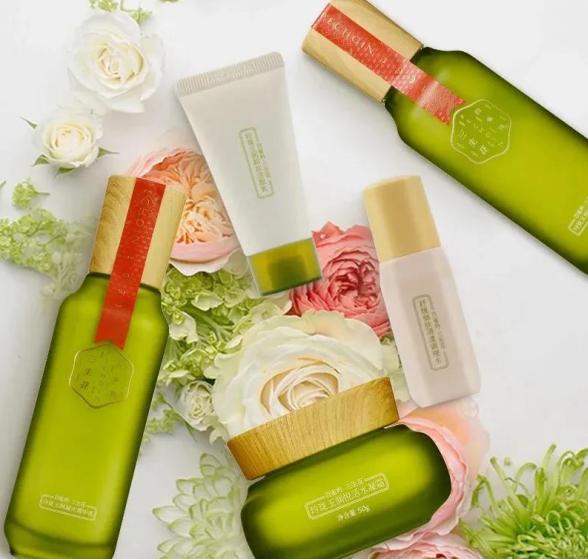 学生党美妆护肤大盘点,年轻女孩如何护肤