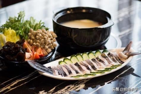 三亿年前的鸭嘴鱼,鸭嘴兽几千万年前