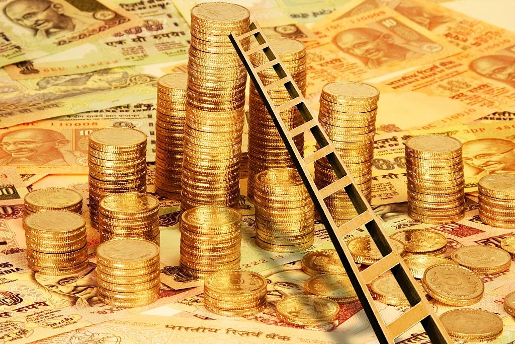 最赚钱的行业排行榜2015,最不挣钱行业排名