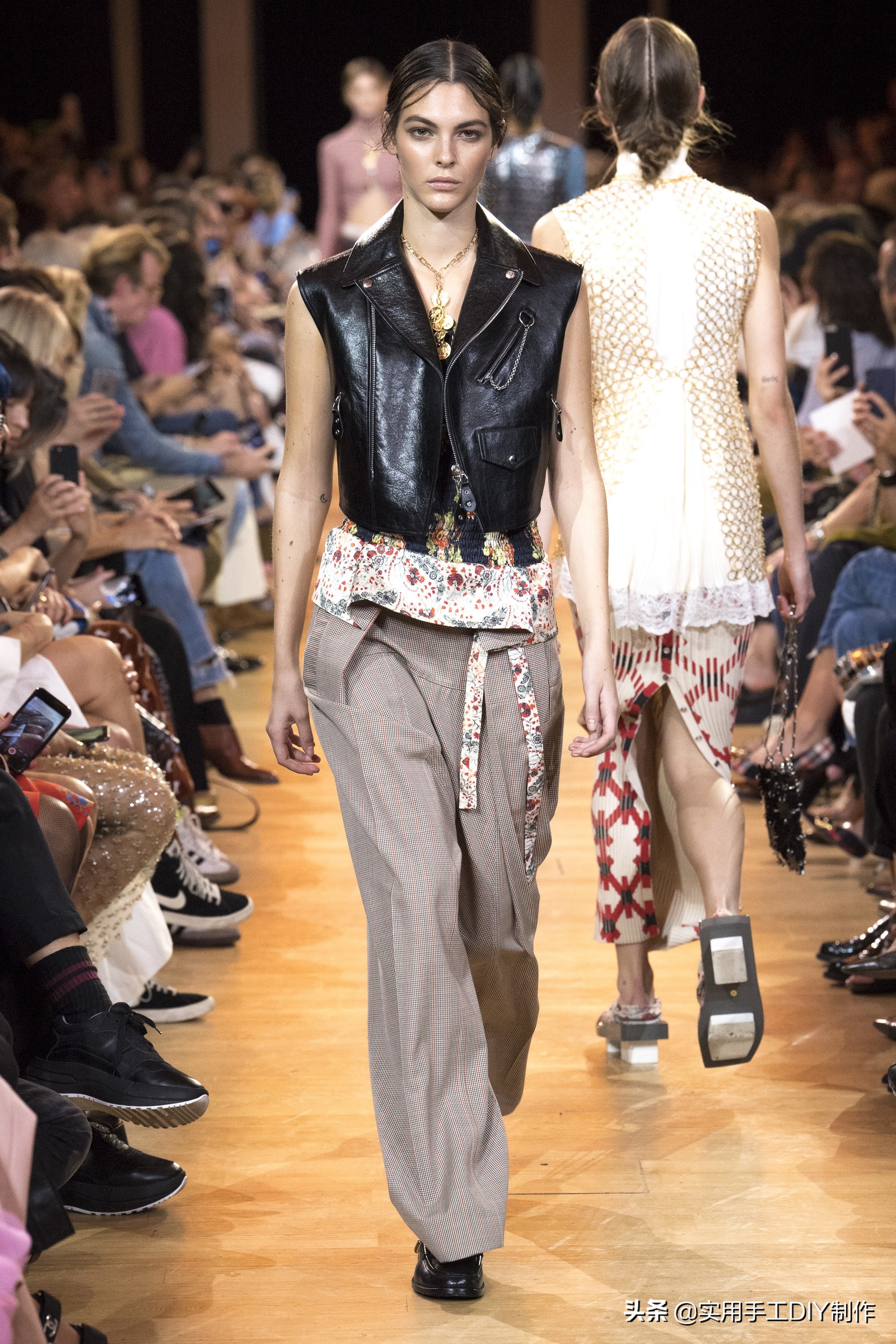 pacorabanne2021春夏系列金属长裙,pacorabanne亮片上衣