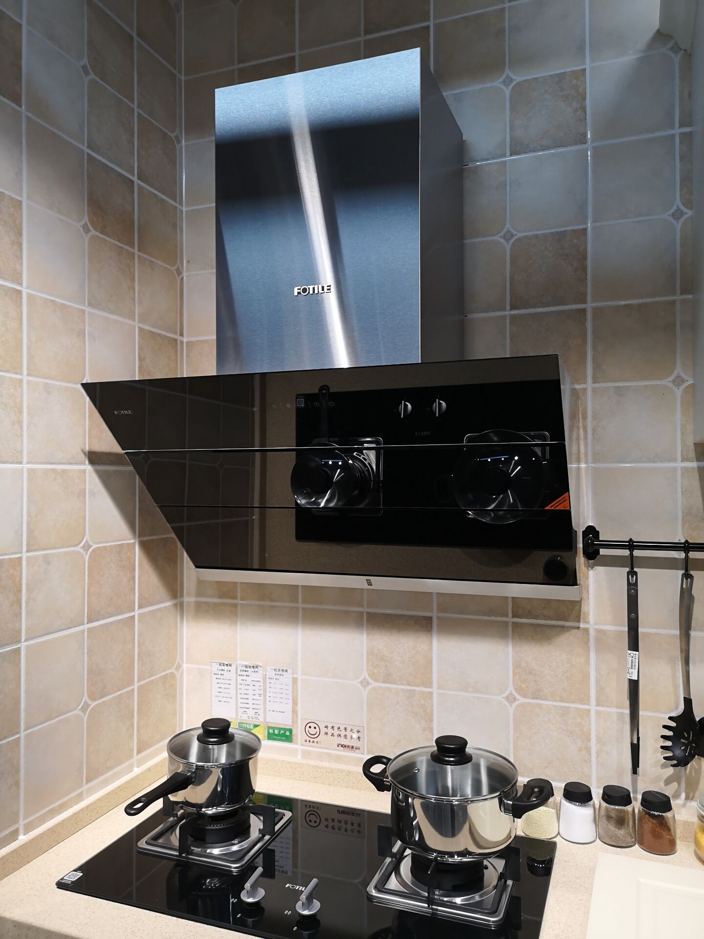 油烟机触摸好还是按键好?商家卖了30年油烟机,彻彻底底讲明白了