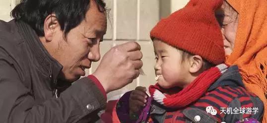 天机致敬父亲：你就是我心中的那座山