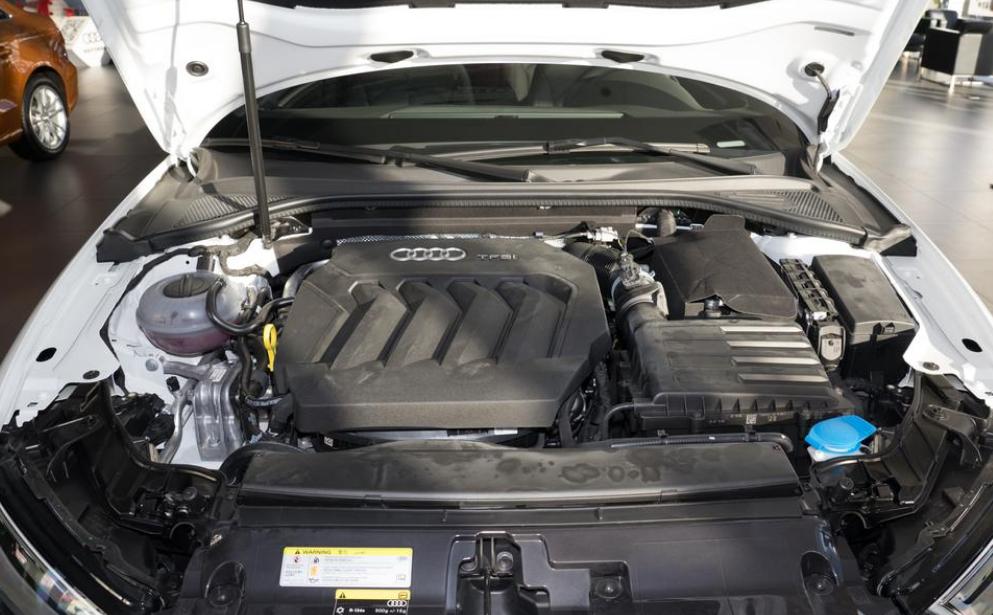 运动感十足全新奥迪a3三厢版实车,奥迪a3sportback35tfsi