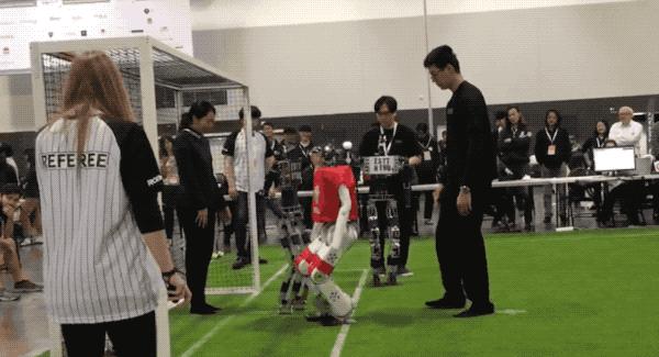 与清华联手，这支中国团队在机器人世界杯大放异彩