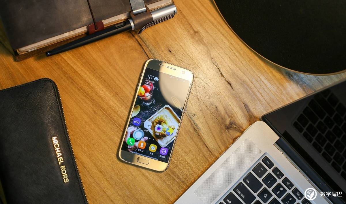 屏幕的分辨率指的是什么,屏幕的分辨率是固定的吗