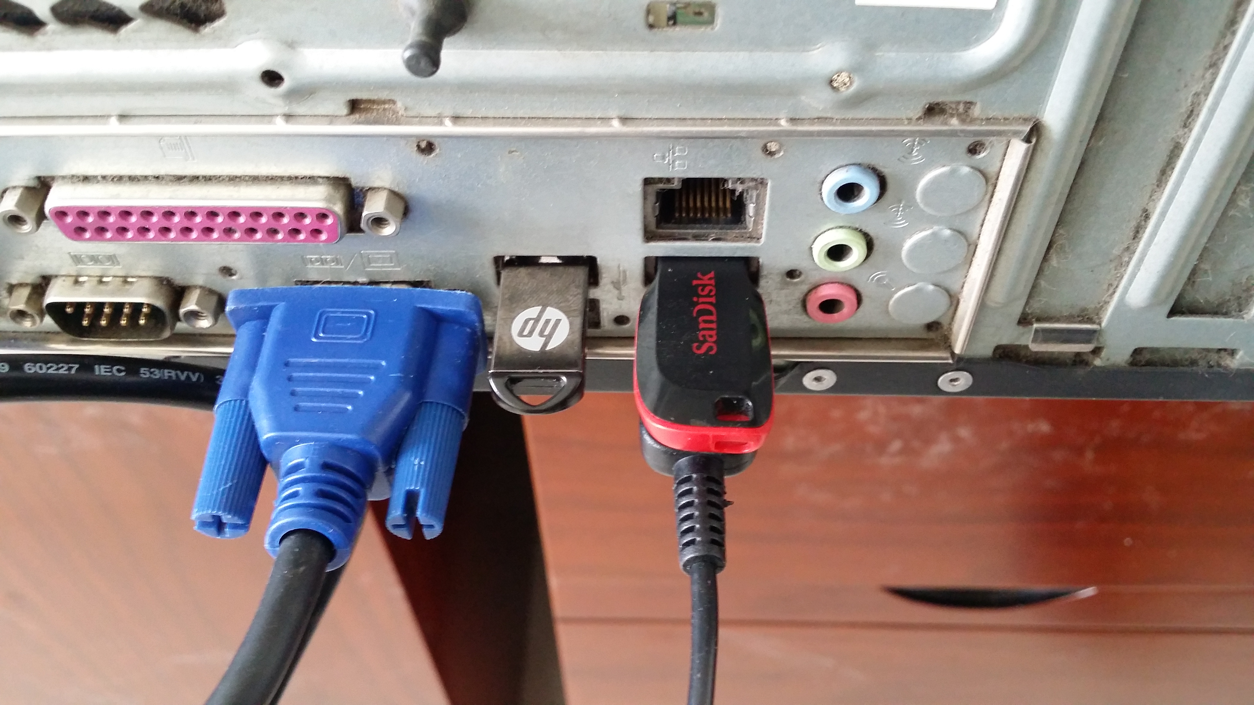 笔记本进水了数据可以恢复吗,进水笔记本维修