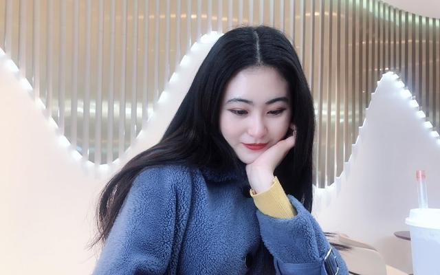 硫磺皂洗头发半年,女子用硫磺洗头坚持一年