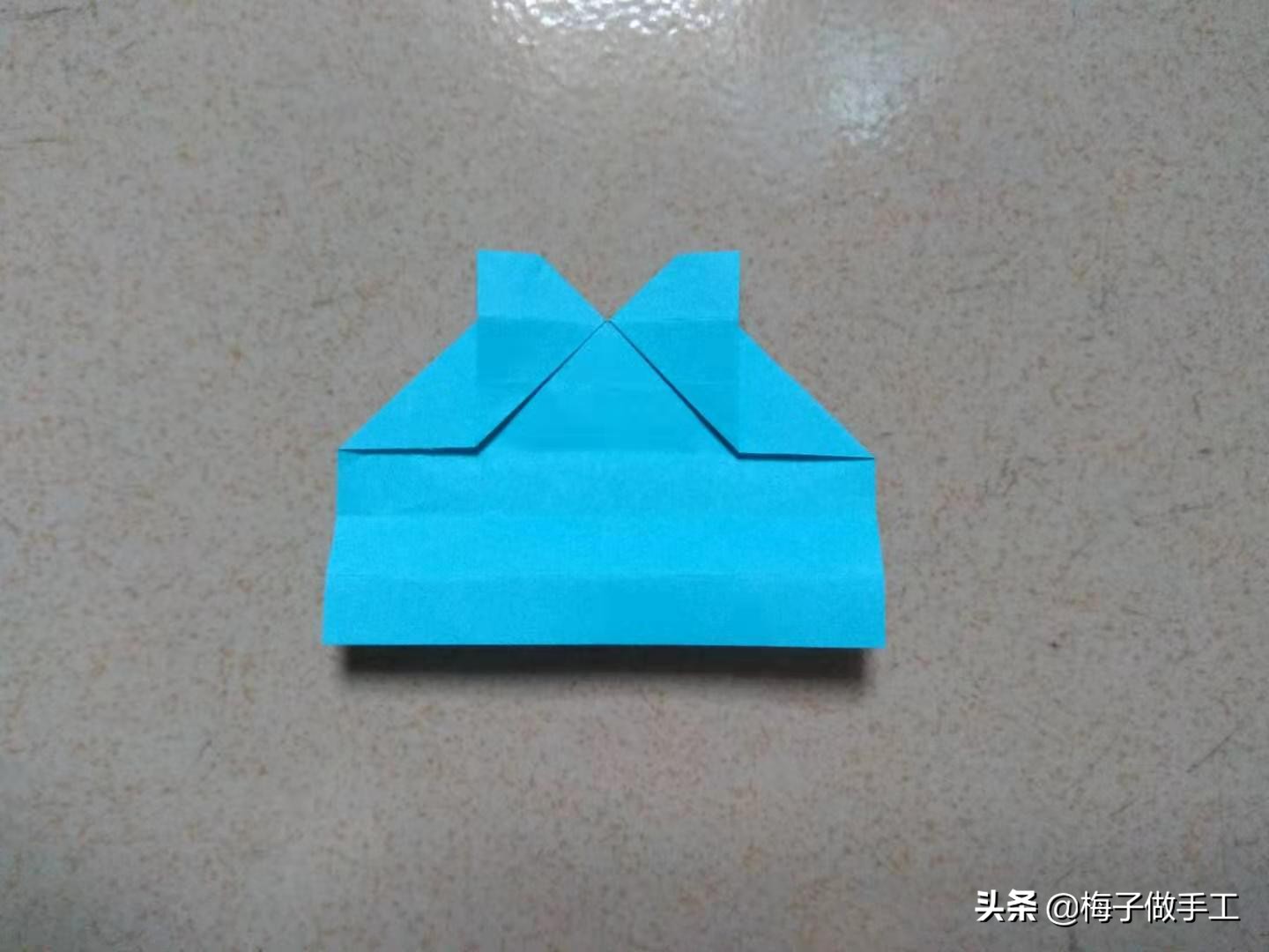 简单的折爱心戒指方法,用纸折爱心戒指和正方形的盒子