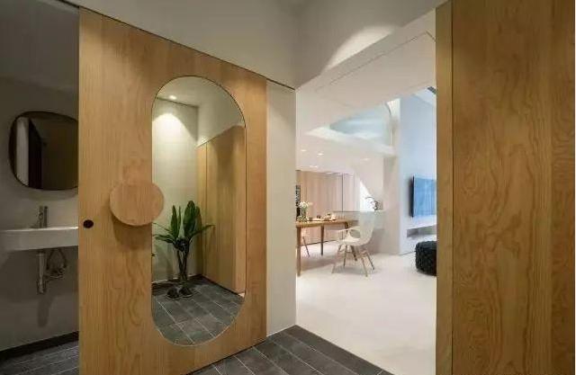 不到50平小房，变两层小别墅，将床架在半空中，瞬间多出间房