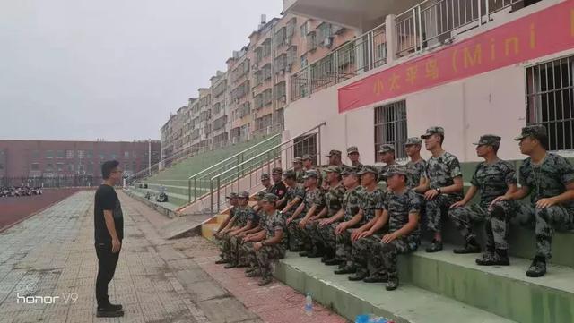 固始永和中学军训2019初一,河南固始永和高中军训
