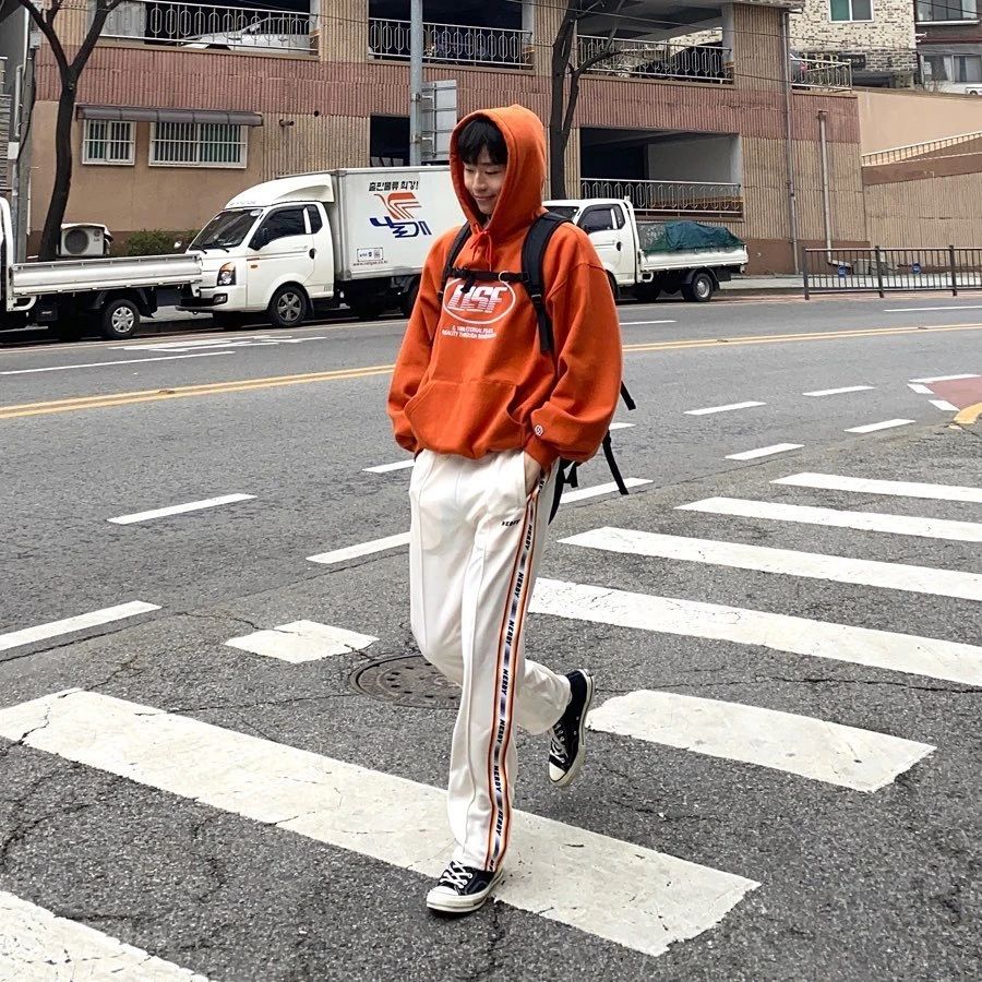 韩国男生穿衣搭配小视频,小西装搭配男欧巴