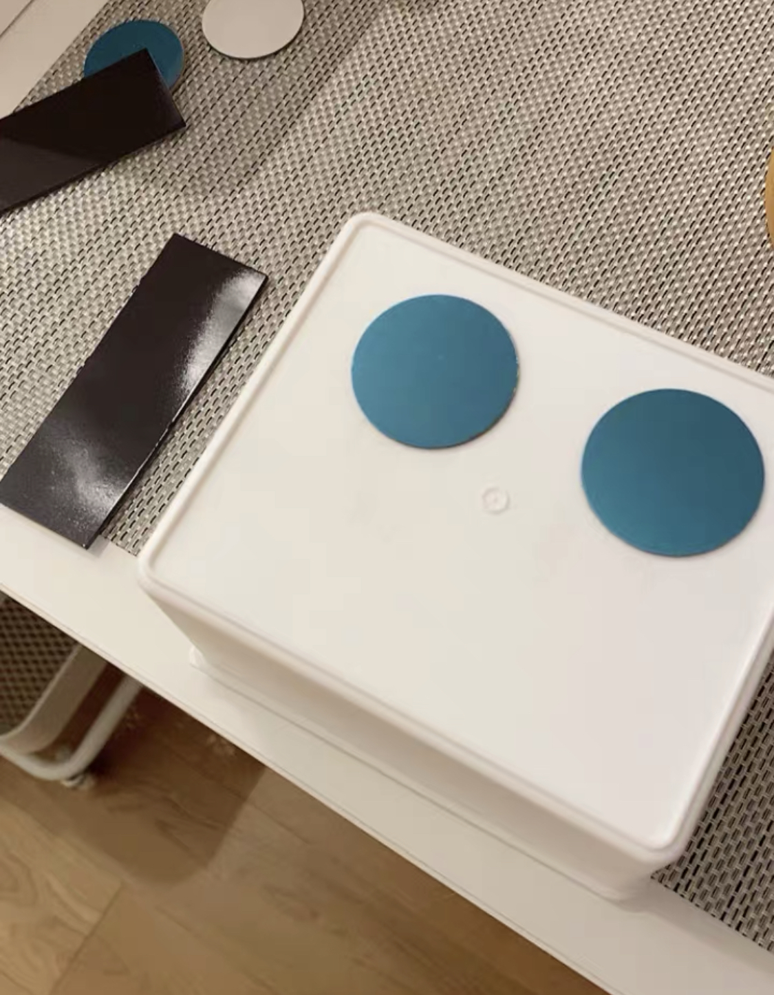 免钉贴牢固还是免钉胶牢固,免钉晾衣杆怎么装牢固