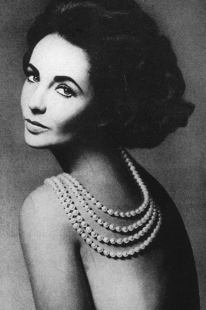 除了优雅贵气,珍珠还能休闲、叛逆、又嘻哈?