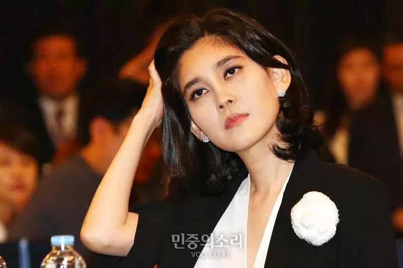 潜伏上海名媛朋友圈,潜伏上海名媛事件