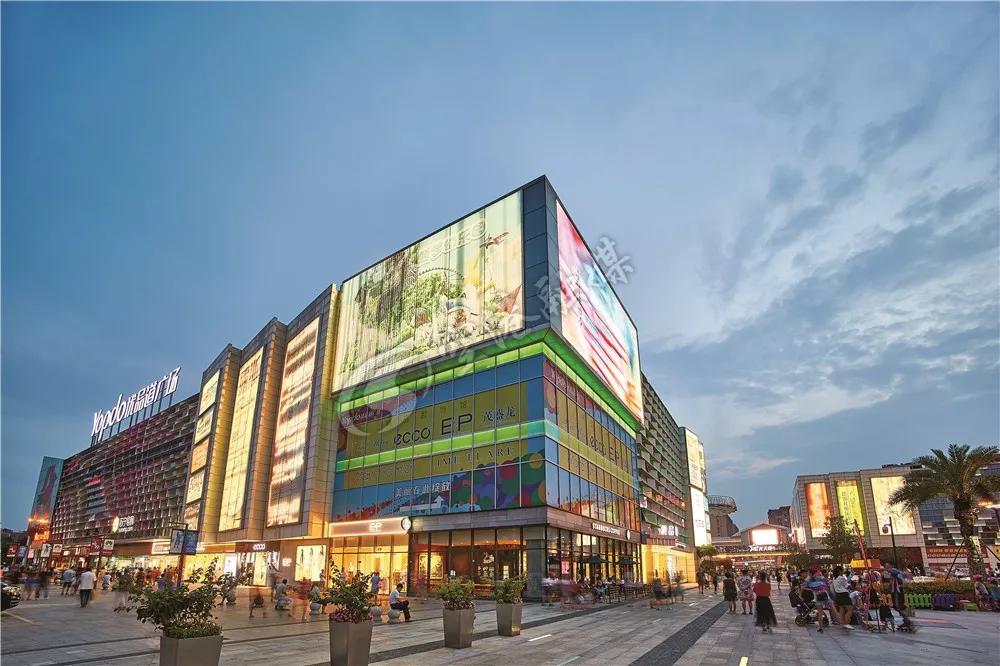 赛场上“血拼”,赛场外双流这些地方等你来shopping……