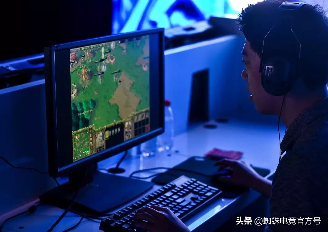 2019wcg韩国预选赛moonvsfov,moon中韩大师决赛