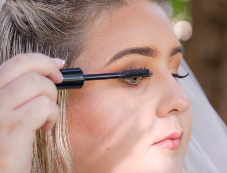 卸睫毛膏需要用专门的卸妆液卸吗,卸睫毛膏需要用专门的睫毛卸妆液