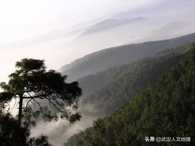 彩云之南美丽的云南,彩云之南云南省昆明市