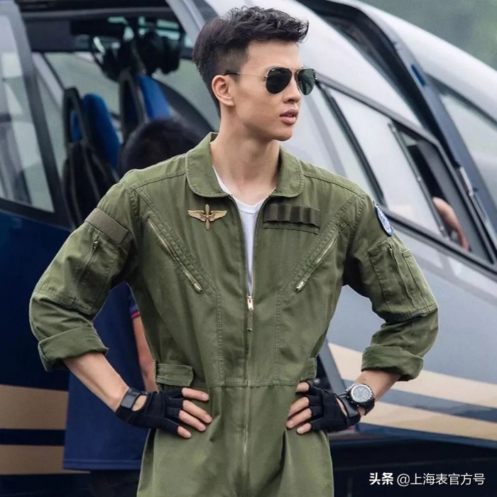 你看飞驰人生紧张刺激，我看飞驰腕表精彩熠熠