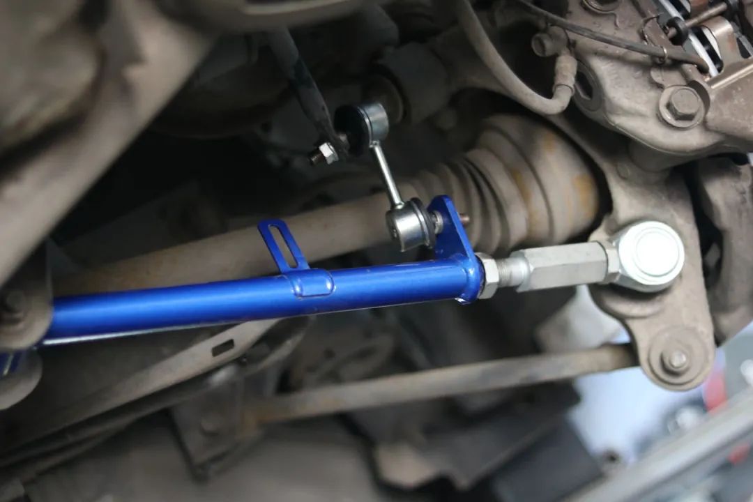 怪兽修车：翻新一辆2005年凌志LS430，当年百万经典车，满血复活