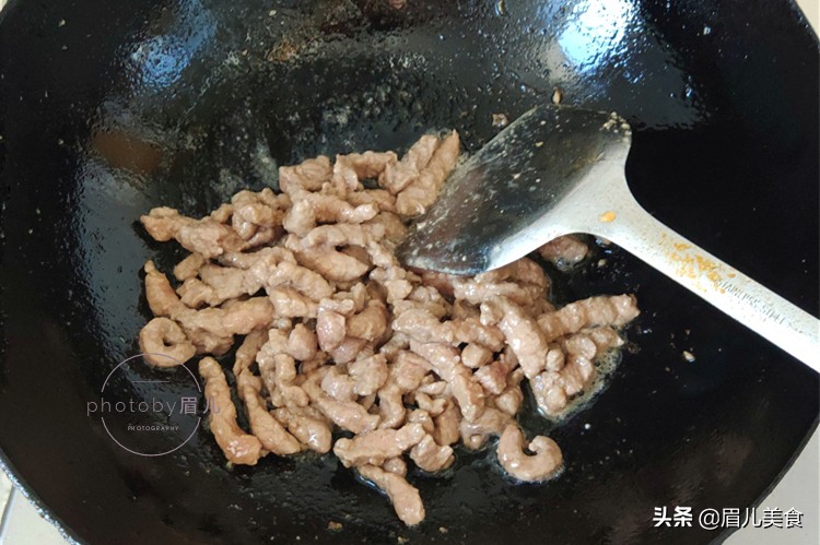 哪个部位的牛肉炖得软烂不塞牙,牛肉一炒就老怎么办