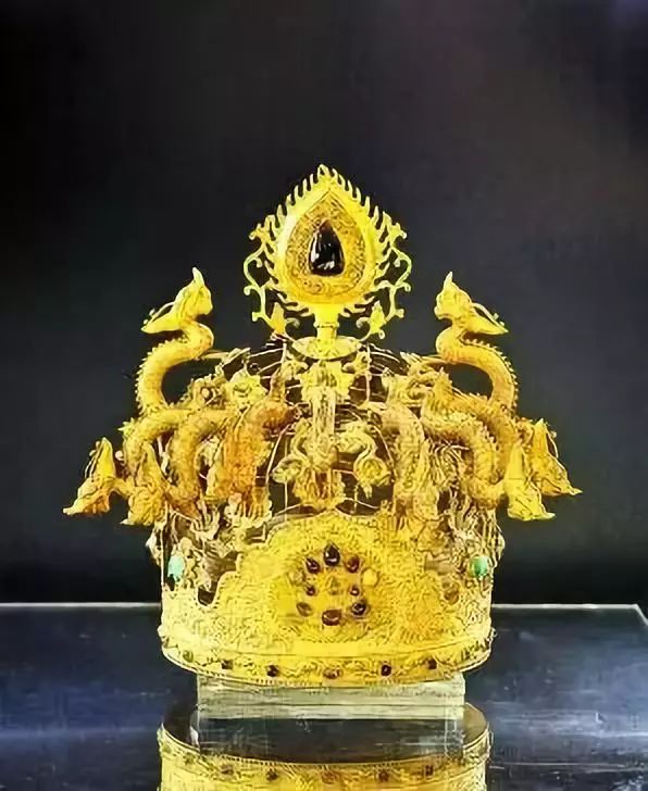 世界上现存最大最完整的木质宫殿,最豪华的宫殿是什么朝代