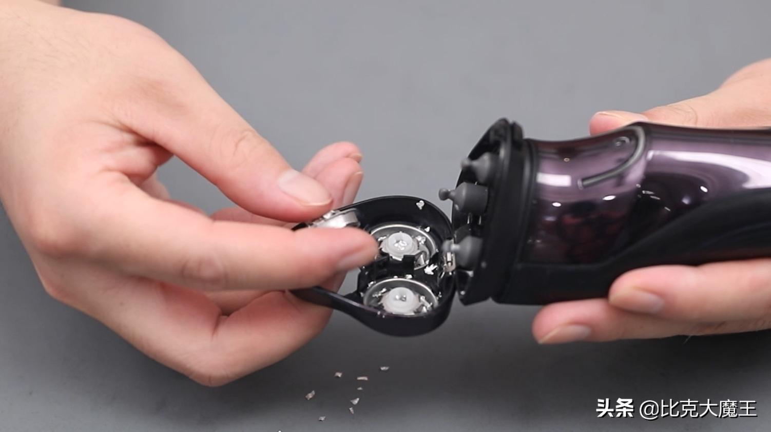 没有刮胡刀和刀片怎么刮胡子,刮胡刀刮胡子疼是因为刀片钝了吗