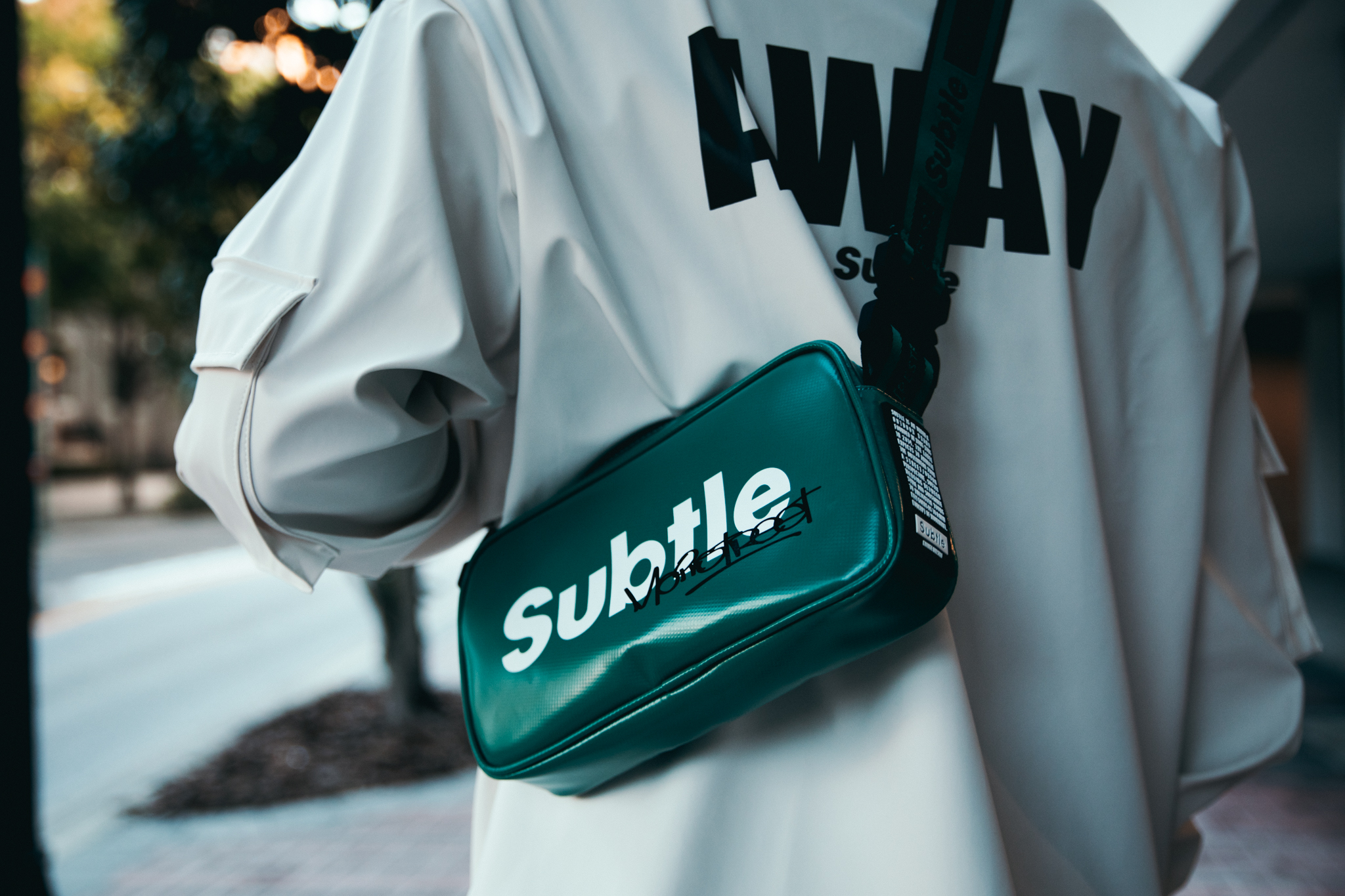 出色的穿搭,李斯丹妮同款subtle斜挎包