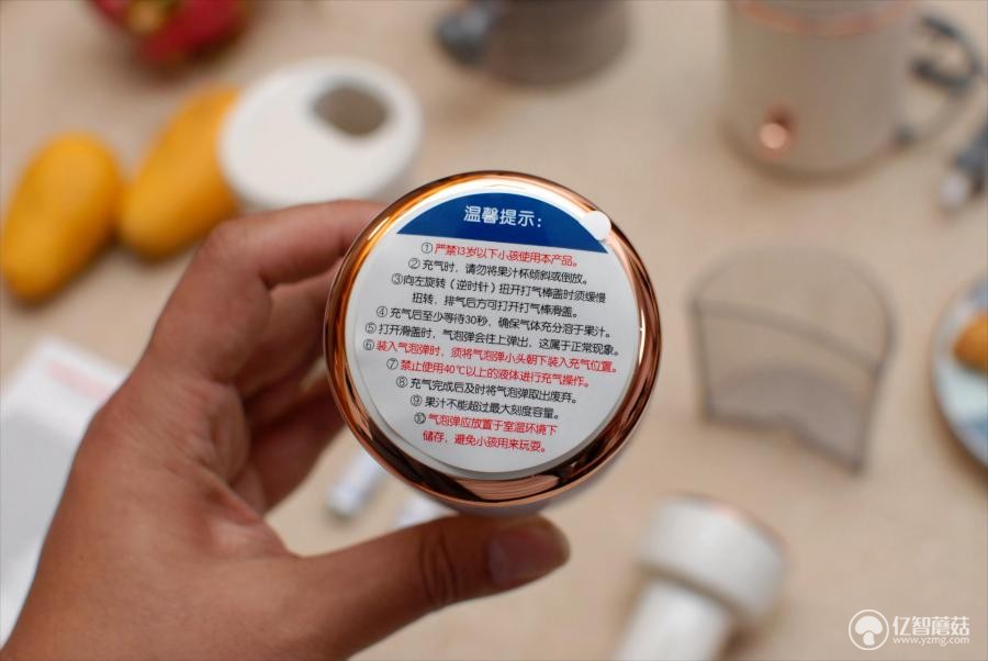 自制苏打气泡水免气泡机,自制气泡果汁