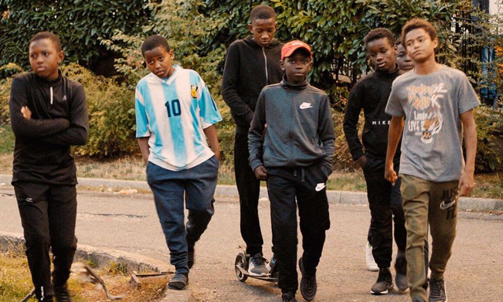 《悲惨的世界》（2019）：多线叙事下的当代法国悲歌