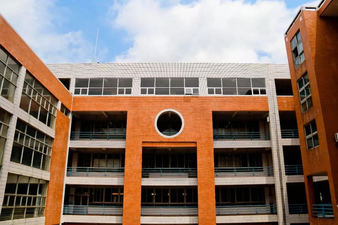 广东大学巡礼-广州康大职业技术学院