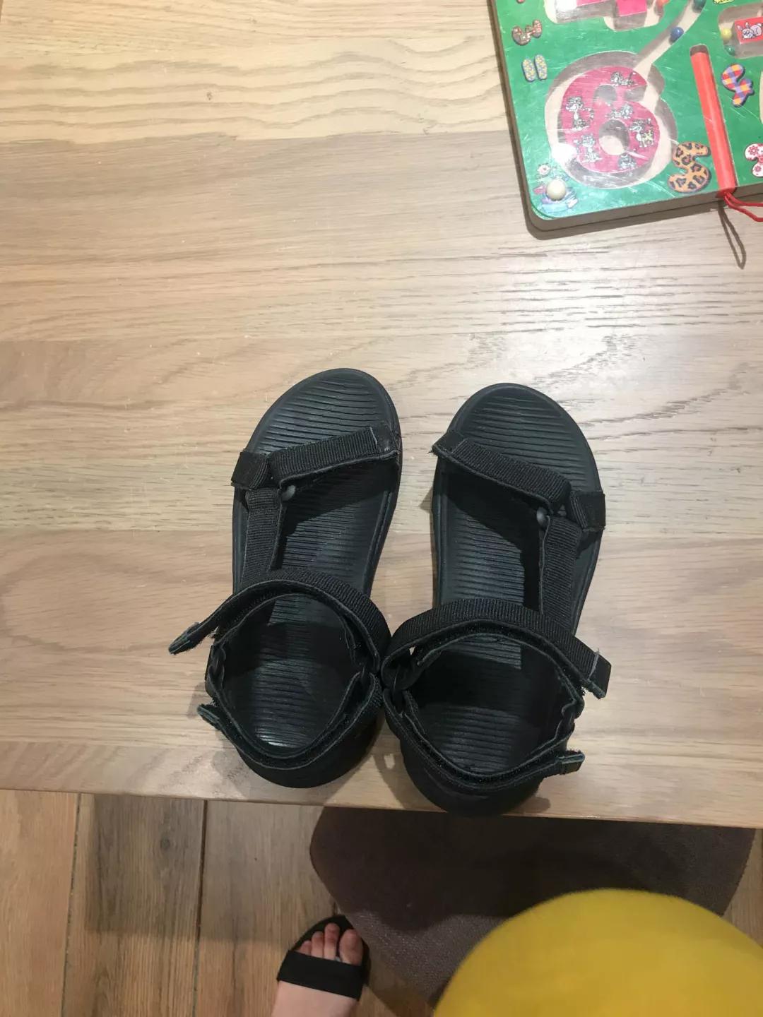 儿童凉鞋什么材质耐穿又好看,儿童凉鞋怎么推荐