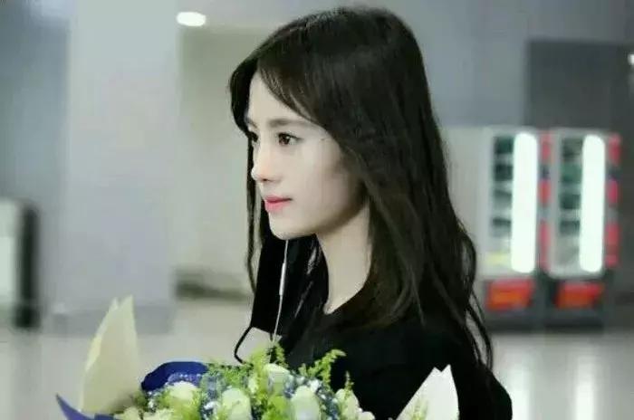 俞飞鸿颧骨抗老,高颧骨俞飞鸿