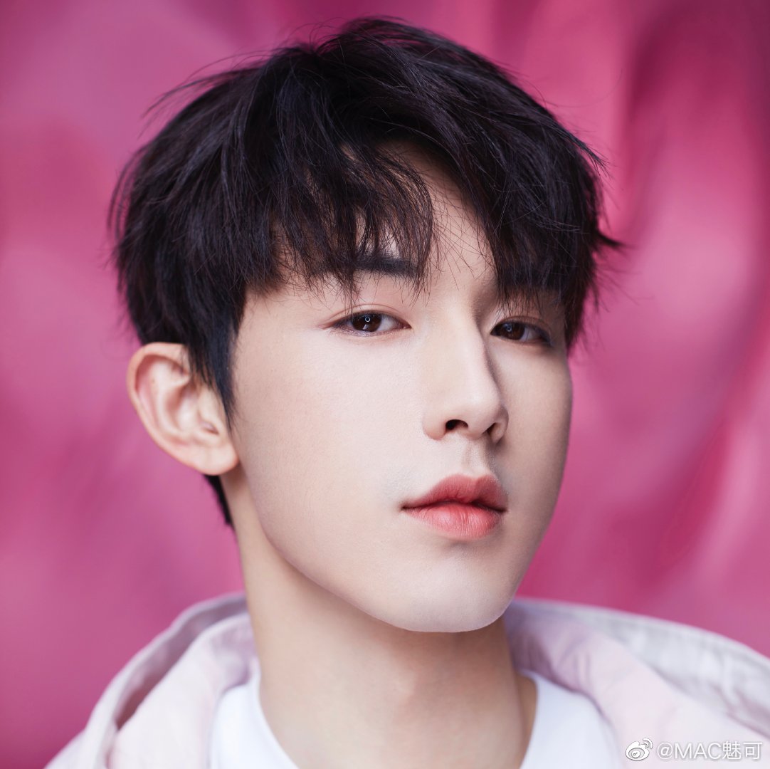 mac口红子弹经典正红色测评,mac口红盘点看看哪一款适合你