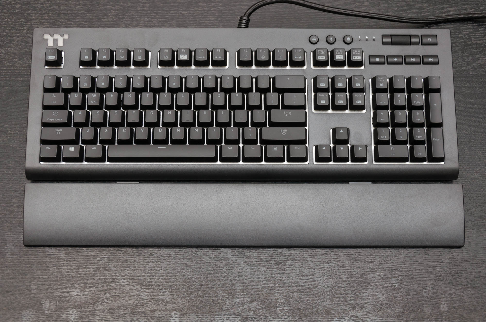 星脉x1银轴键盘开箱,血手光轴机械键盘评测