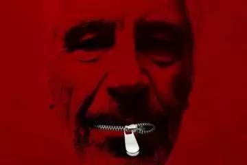 特朗普辩论中讽刺克林顿,特朗普惊天丑闻