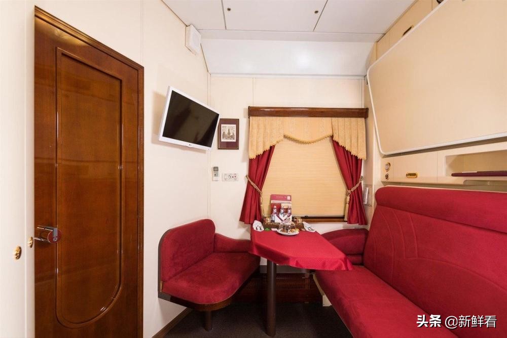 俄罗斯圣彼得堡火车卧铺,莫斯科到圣彼得堡的卧铺车厢怎样