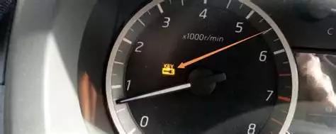 感应车钥匙没电了怎么办,感应车钥匙偶尔感应不到怎么回事