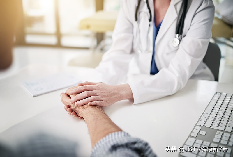 年轻人单纯低压高怎么引起的,血压低压高什么原因造成什么后果