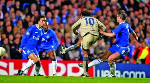 边翼卫vs边后卫,边翼卫和边后卫的区别