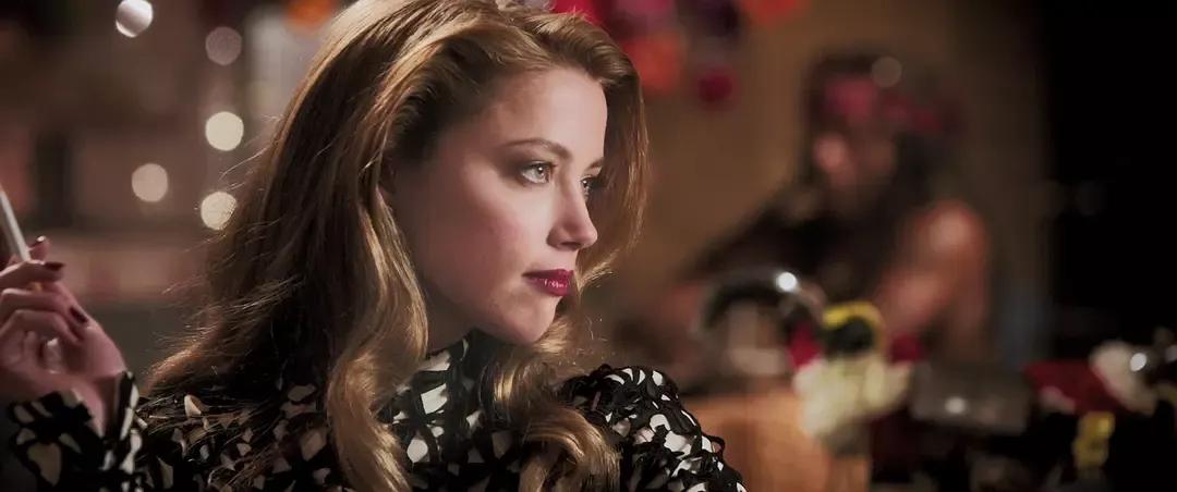 删减42分钟才上映,这部冷门片既香艳又惊艳