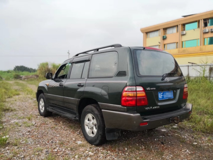 曾经50万的陆巡,曾经的经典越野车