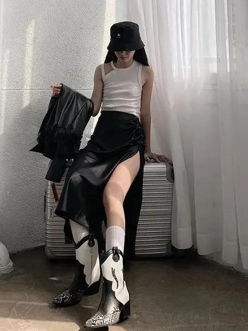 BM风卷土重来，美式街头+复古英伦的风俘获万千少女们的心