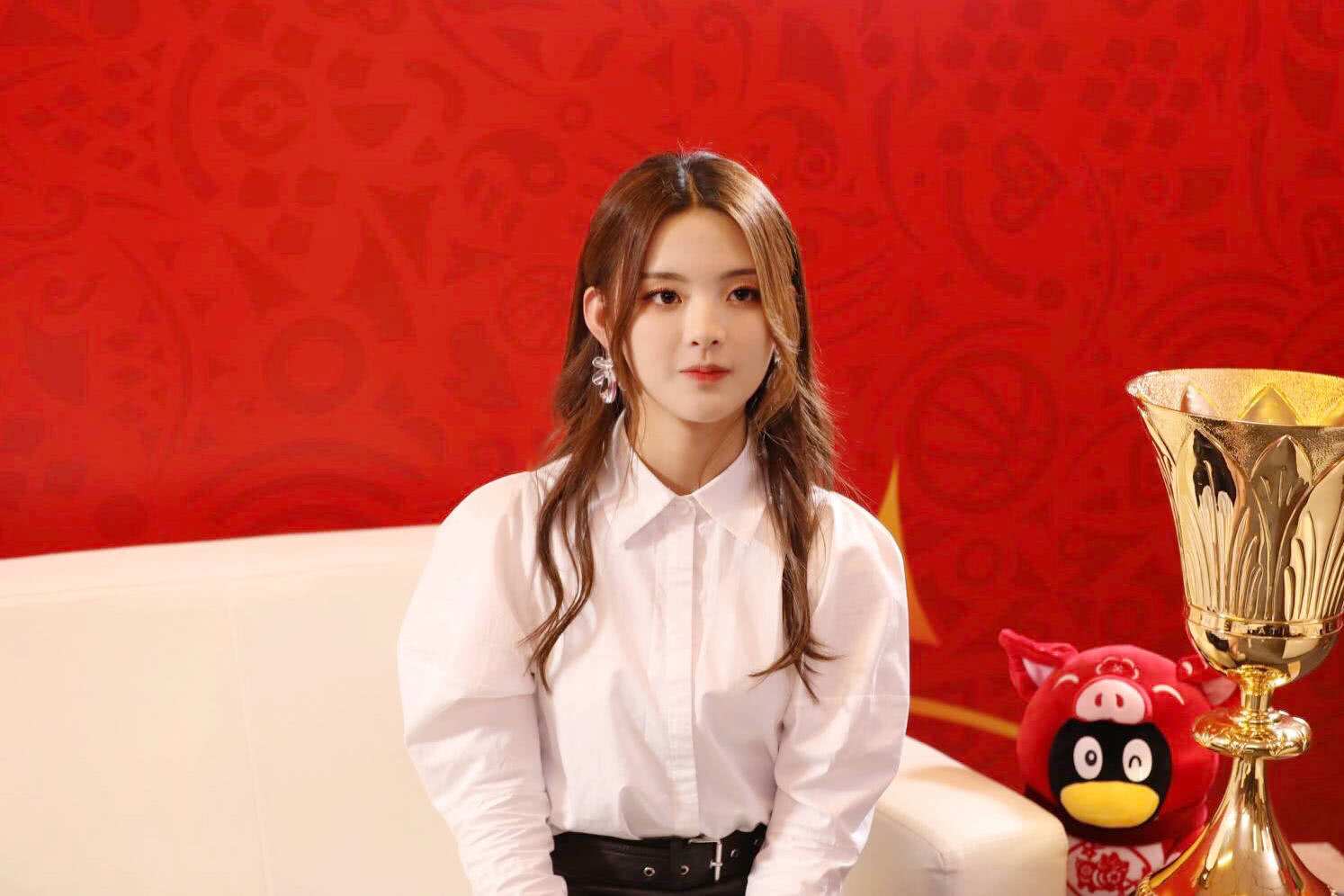 最美桑巴女孩广场舞,巴西惊艳桑巴舞女郎