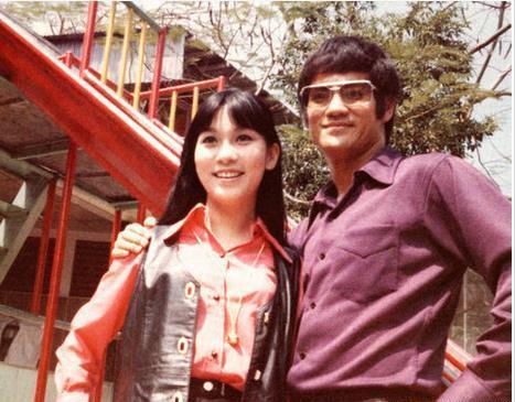 森森斑斑姐妹花，姐姐嫁李小龙表弟，妹妹男友与丈夫一跳楼一猝死