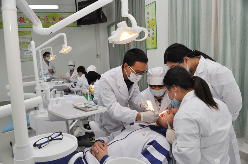 眉山能学口腔的学校,眉山成人口腔培训速成班