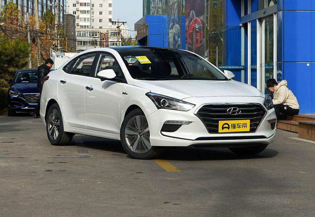 名图顶配,现代名图买自吸还是带t